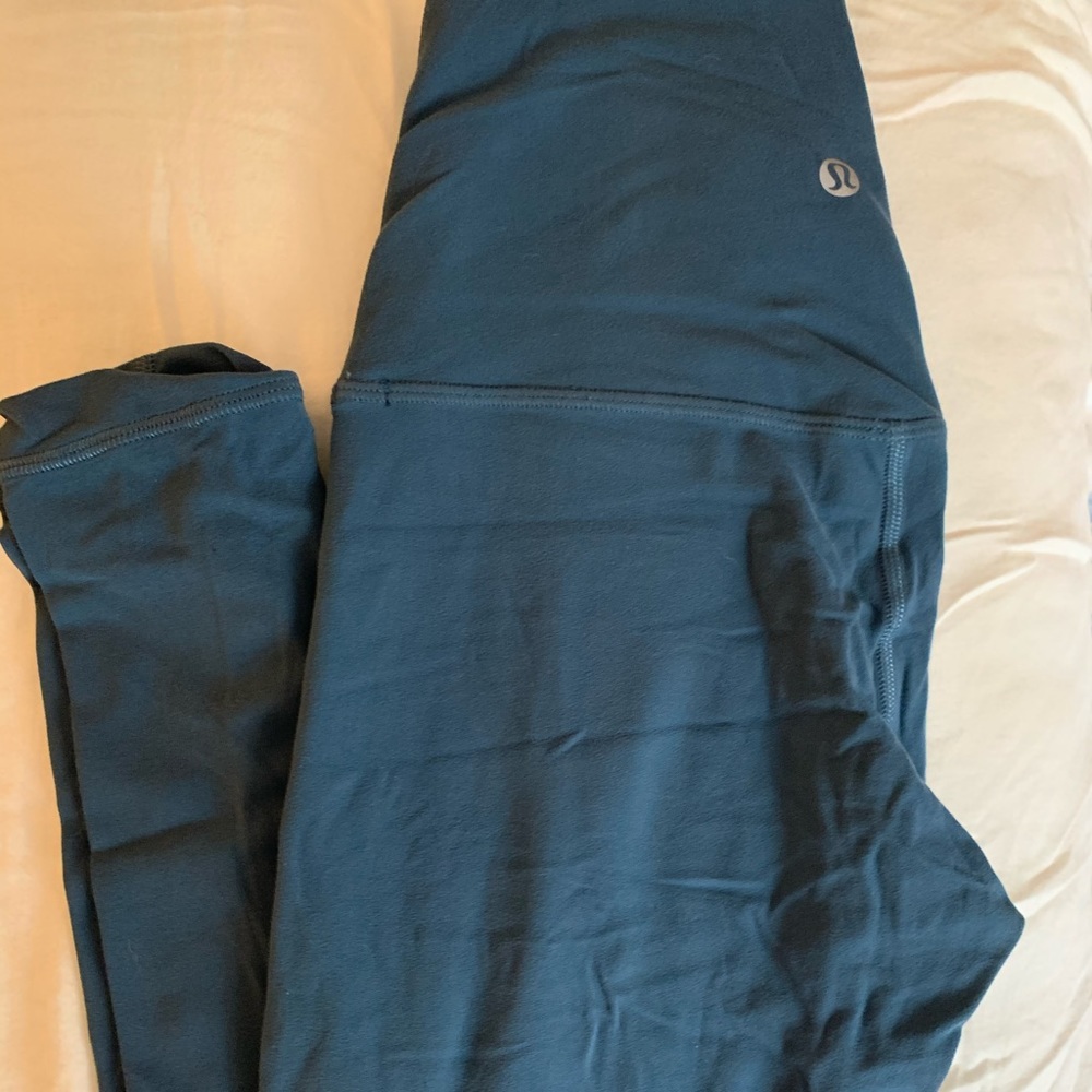 Lululemon Align 28” Size 4 Leggings